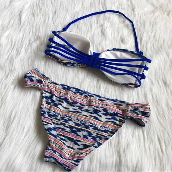 🐬PINK Bikini🐬 - Picture 2 of 7